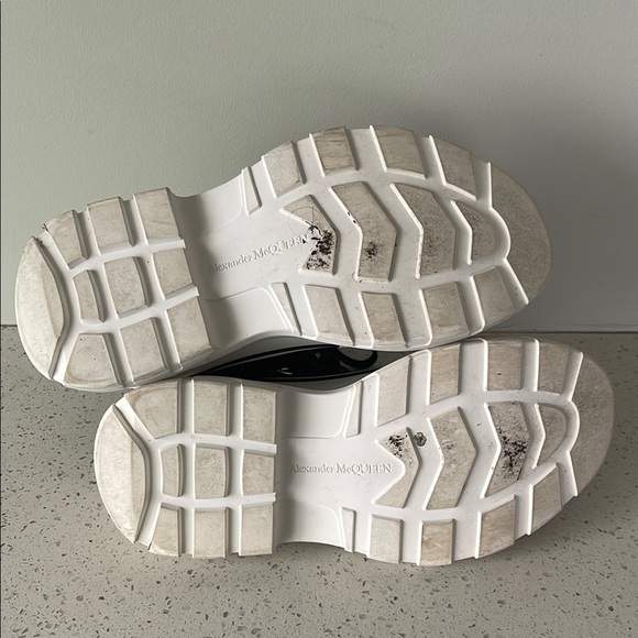 Alexander McQueen Tread Slick Ankle Boots - Picture 10 of 15